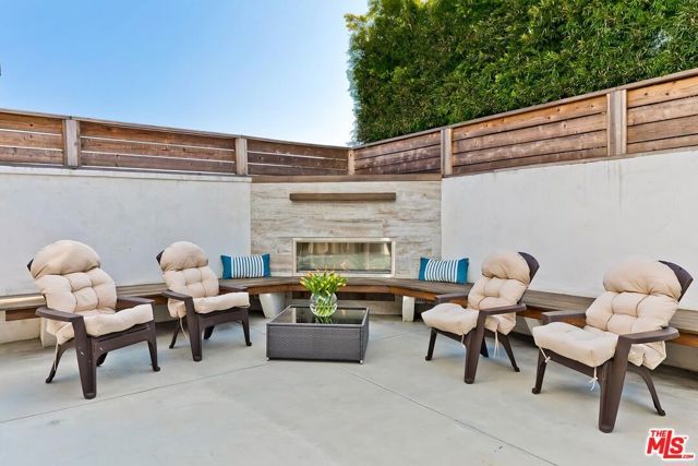 434 W Maple Avenue, El Segundo, CA 90245
