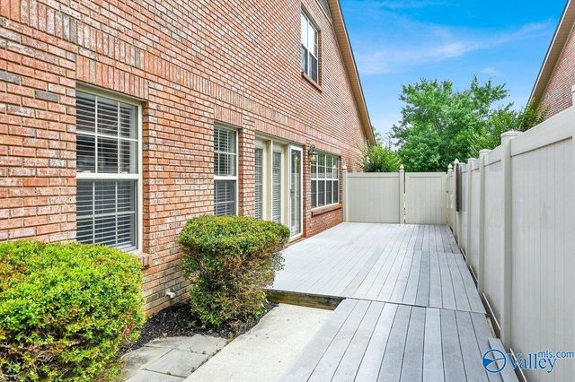 25A Jackson Way N, Decatur, AL 35603