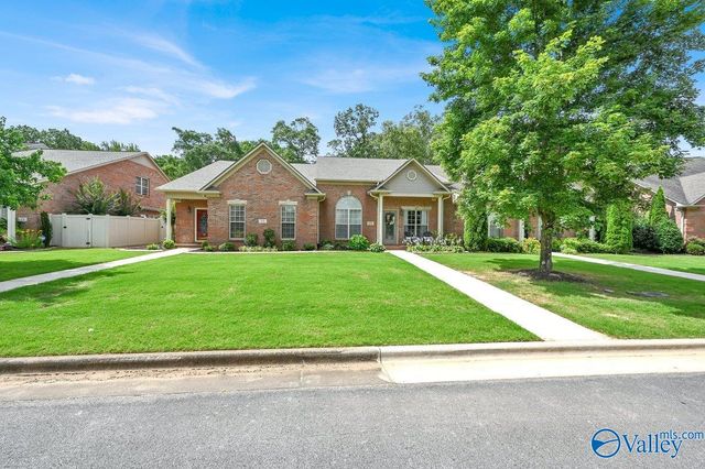 25A Jackson Way N, Decatur, AL 35603