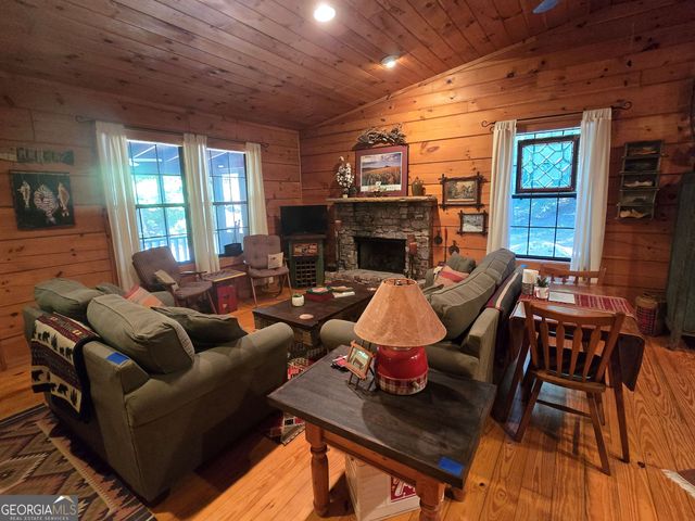 242 Hawks Nest, Sautee Nacoochee, GA 30571