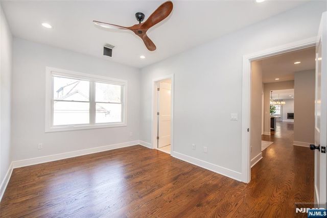 8 Broad Street, Demarest, NJ 07627