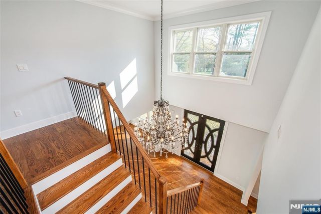 8 Broad Street, Demarest, NJ 07627