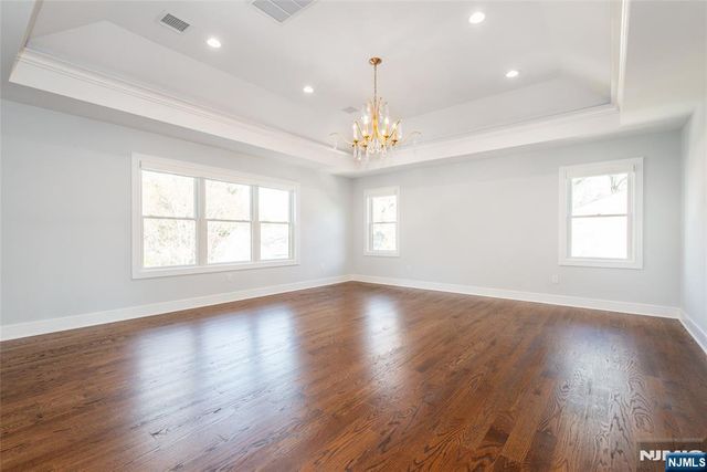 8 Broad Street, Demarest, NJ 07627