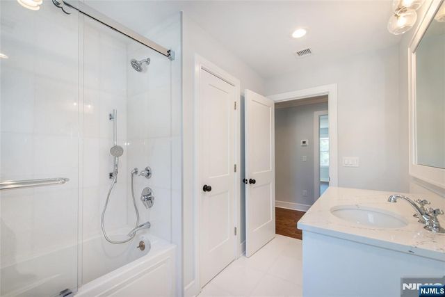 8 Broad Street, Demarest, NJ 07627