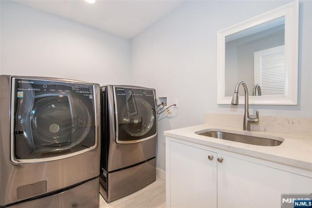 8 Broad Street, Demarest, NJ 07627