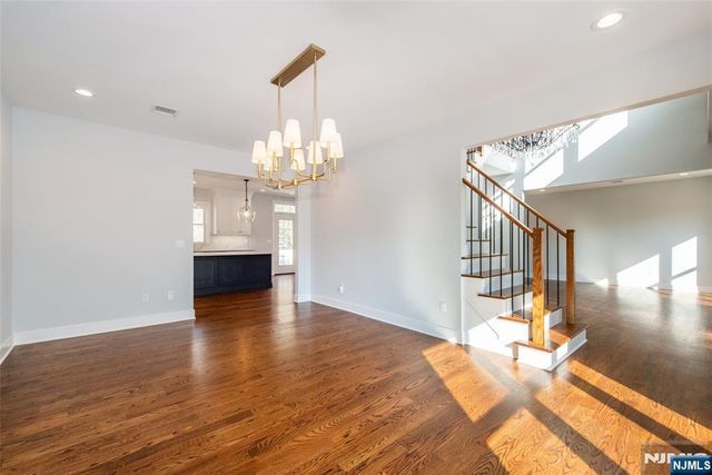 8 Broad Street, Demarest, NJ 07627