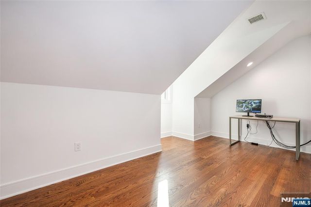 8 Broad Street, Demarest, NJ 07627