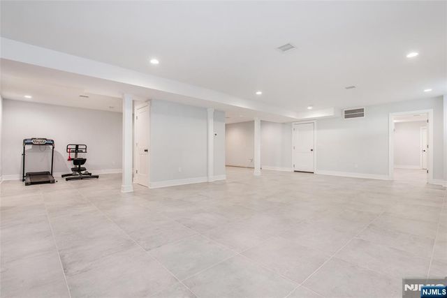 8 Broad Street, Demarest, NJ 07627