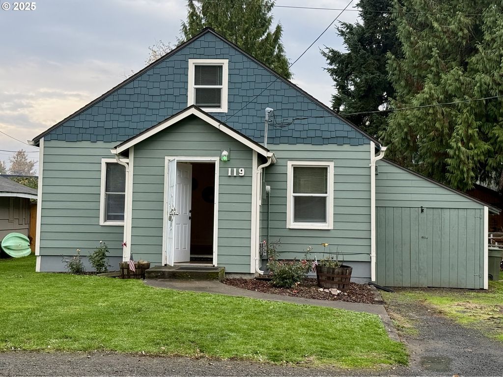 119 WILLIAMS Ave, Kelso, WA 98626