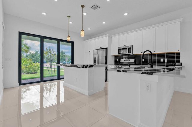 5501 Santa Rosa Lane, Westlake, FL 33470