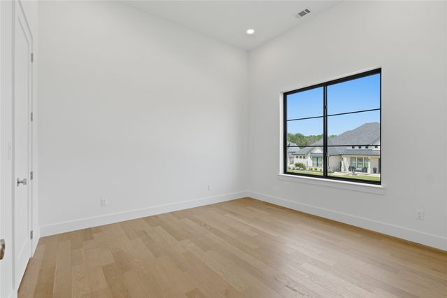 145 Sawgrass Drive, Heath, TX 75032