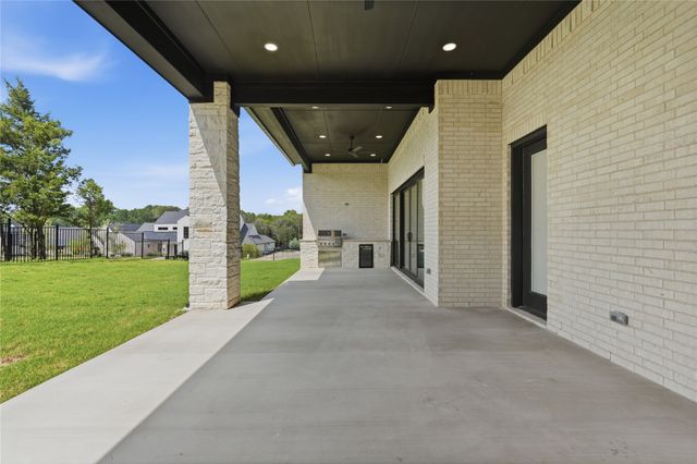 145 Sawgrass Drive, Heath, TX 75032