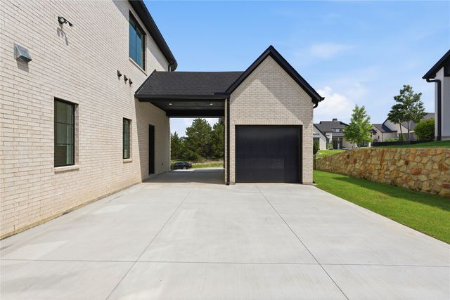 145 Sawgrass Drive, Heath, TX 75032