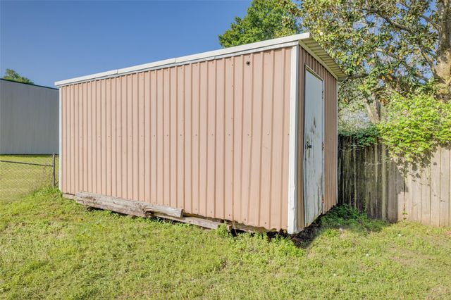 1410 Fannin Street, Columbus, TX 78934