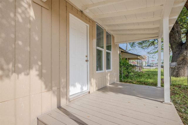 1410 Fannin Street, Columbus, TX 78934