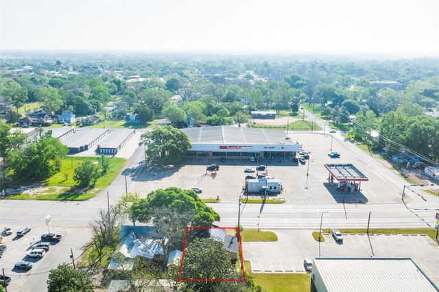 1410 Fannin Street, Columbus, TX 78934