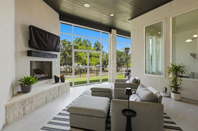 6101 Diversion CIR, Lago Vista, TX 78645