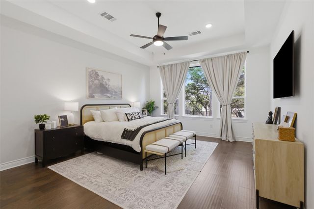 6101 Diversion CIR, Lago Vista, TX 78645