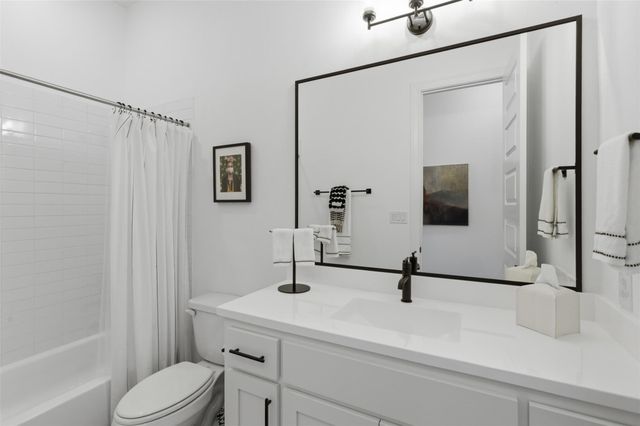 6101 Diversion CIR, Lago Vista, TX 78645