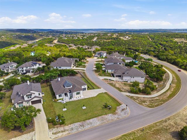6101 Diversion CIR, Lago Vista, TX 78645
