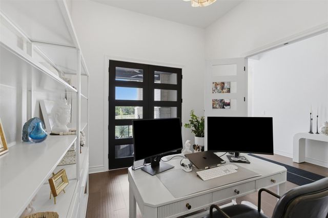 6101 Diversion CIR, Lago Vista, TX 78645