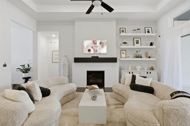 6101 Diversion CIR, Lago Vista, TX 78645