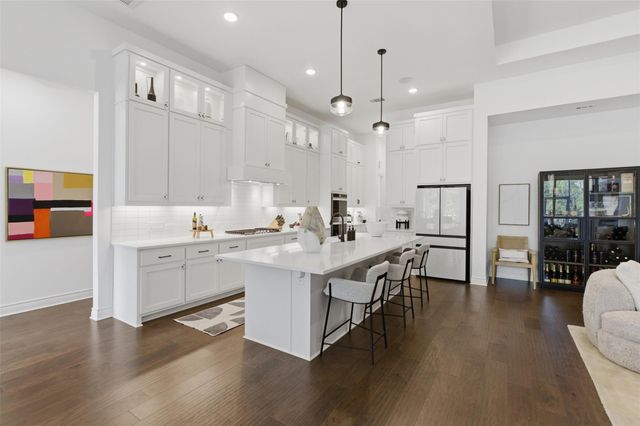 6101 Diversion CIR, Lago Vista, TX 78645