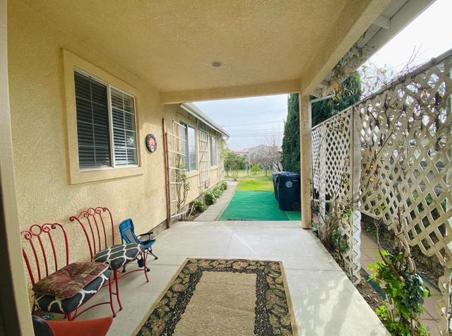 1736 eldridge Ave, Sacramento, CA 95815