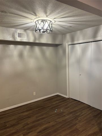 6028 Stoneybrook Drive, Fort Worth, TX 76112