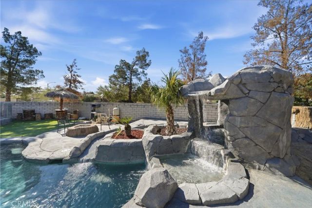 14158 Roan, Victorville, CA 92394