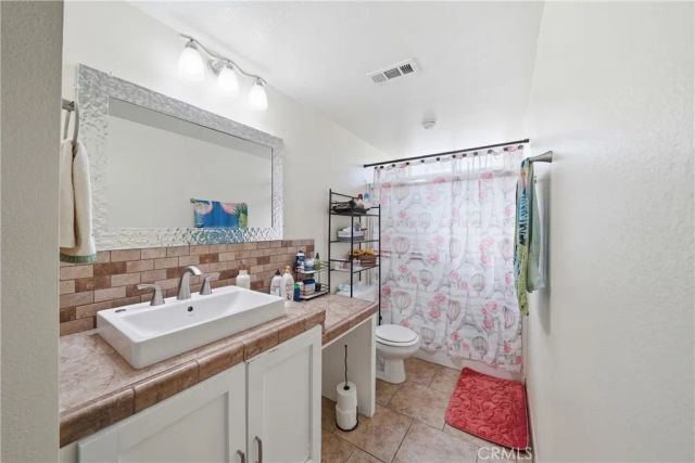 14158 Roan, Victorville, CA 92394