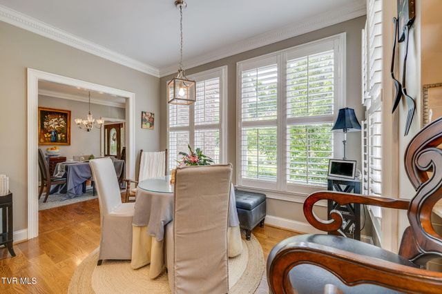 330 Roscommon Drive, Bristol, TN 37620