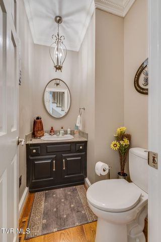 330 Roscommon Drive, Bristol, TN 37620