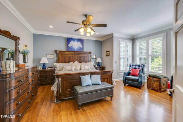 330 Roscommon Drive, Bristol, TN 37620