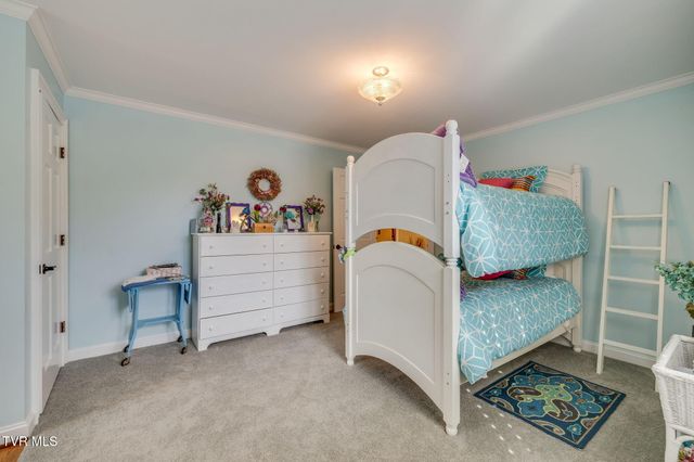 330 Roscommon Drive, Bristol, TN 37620