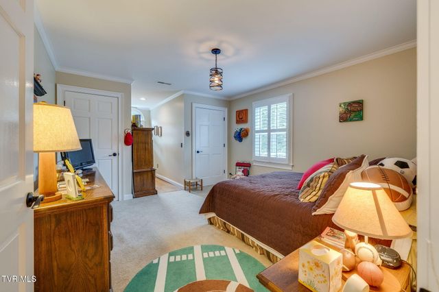 330 Roscommon Drive, Bristol, TN 37620