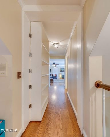 330 Roscommon Drive, Bristol, TN 37620