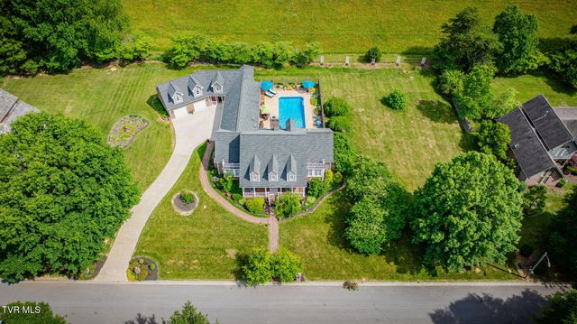 330 Roscommon Drive, Bristol, TN 37620