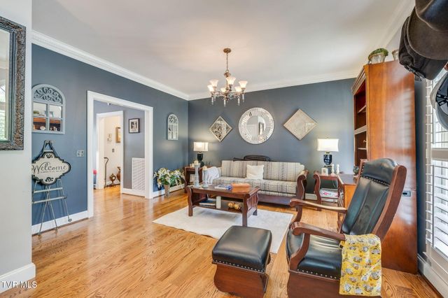 330 Roscommon Drive, Bristol, TN 37620