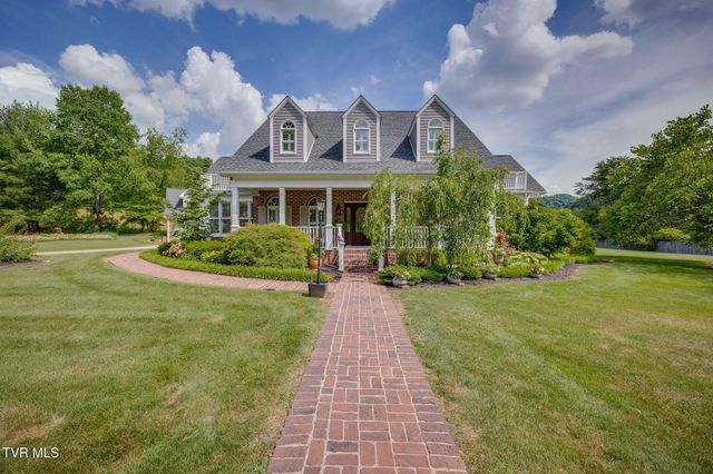 330 Roscommon Drive, Bristol, TN 37620