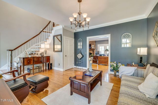 330 Roscommon Drive, Bristol, TN 37620