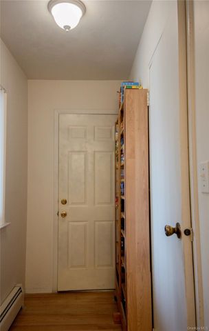 39 Narragansett Avenue, Medford, NY 11763