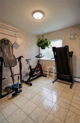 39 Narragansett Avenue, Medford, NY 11763