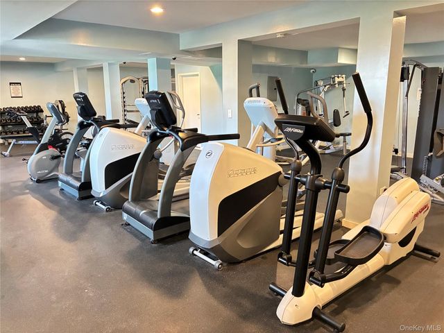 77 Glen Keith Road 77L, Glen Cove, NY 11542