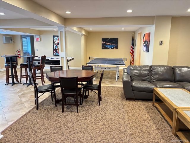 77 Glen Keith Road 77L, Glen Cove, NY 11542