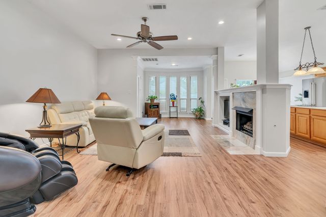 3516 Stone Creek Court, Fort Worth, TX 76137