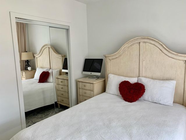 8411 Via Leonessa, Boca Raton, FL 33433