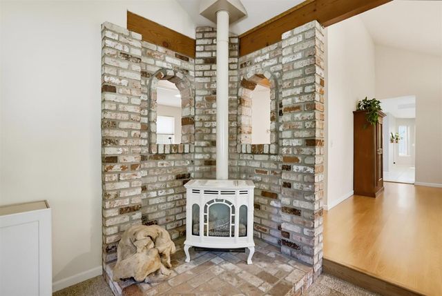 12781 Roadrunner Dr, Penn Valley, CA 95946