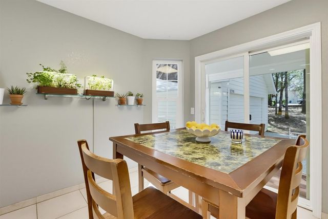 12781 Roadrunner Dr, Penn Valley, CA 95946