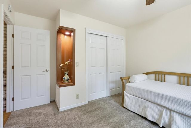 12781 Roadrunner Dr, Penn Valley, CA 95946
